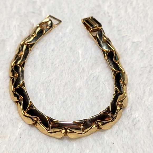 Vintage Goldtone Interlocking Link 7"  Bracelet - Picture 1 of 10